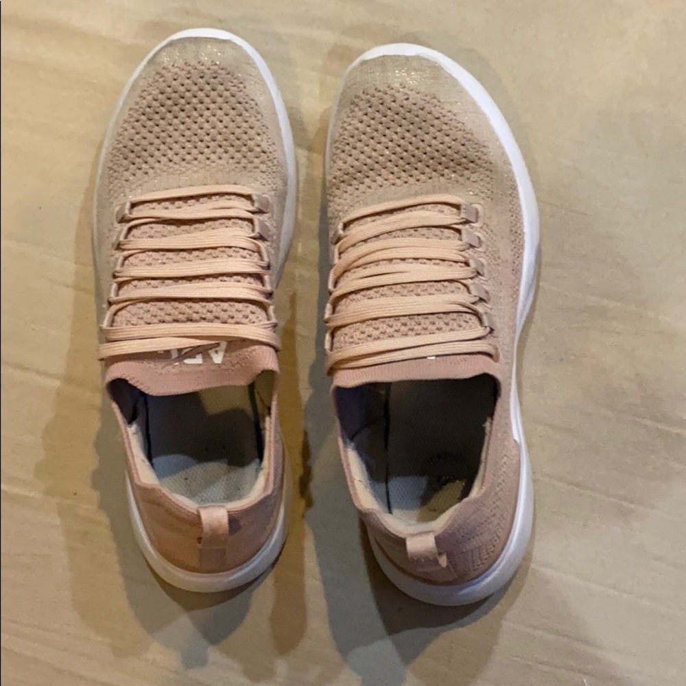 APL Techloom Breeze Tennis Shoes